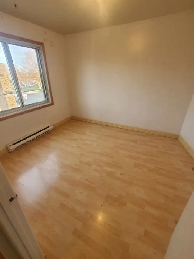 2 1/2 À Louer à Rosemont disponible dès maintenant Image# 1