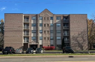 PARK EAST - 1160 Lauzon Rd - Updated - $1950 Image# 1