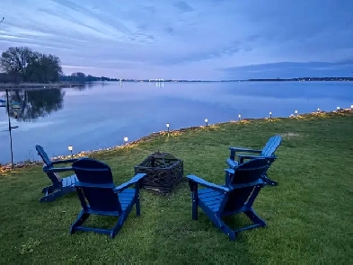 Vacation Waterfront Apartment Rental in Carrying Place Image# 1