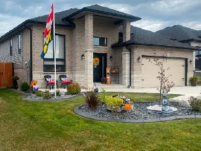 Open House, Sat. July 5th, 1-3pm. 48 Kingsbridge Dr. Image# 1