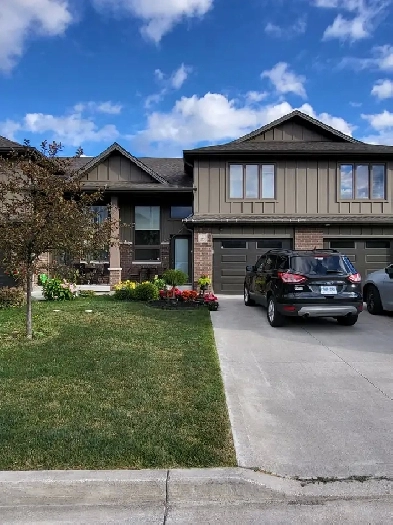 Beautiful townhouse near battery plant next star. Image# 1