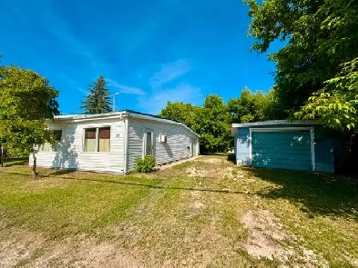 3 Bed | 1 Bath | Huge Flex Space | Att. Garage | 1 Hr from WPG Image# 5