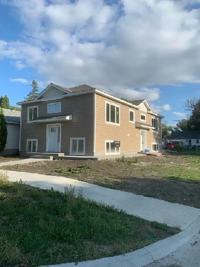 beautiful 2 bed 2 bath for rent in St Boniface Image# 4