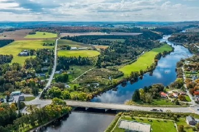 TERRAIN 39,1 ACRE  BORD DE L'EAU  DIVERS USAGES  ASCOT CORNER Image# 3