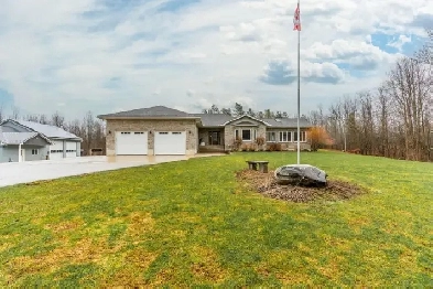133 PARK STREET GEORGIAN BLUFFS 500 SQ FT ON 5 ACRES Image# 9