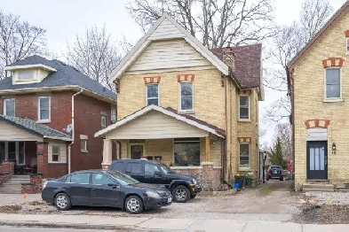 1 BEDROOM APARTMENT - CLOSE TO DOWNTOWN $1,300/MONTH Image# 7
