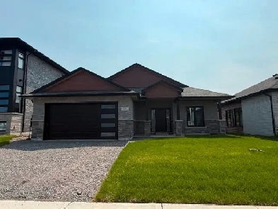 Beautiful Bungalow in Sudbury South Image# 1