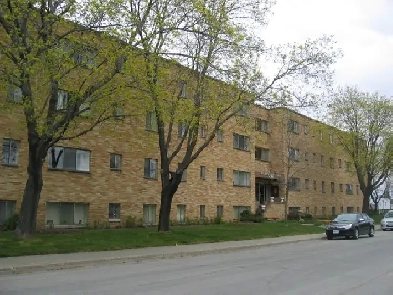 West End 2 Bedroom in Great Area Image# 3