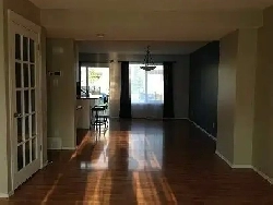 Sunny upstairs room near Ctrain TUSCANY (Utilities and WIFI incl Image# 1