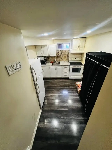 1 Bed 1 Bath Basement ( Albion & Finch, Etobicoke) Image# 5