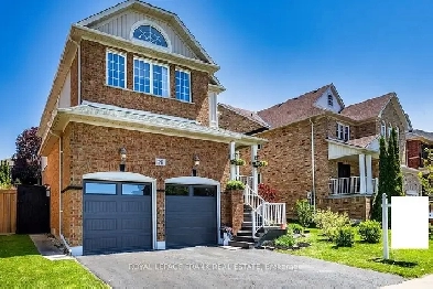 Gorgeous 12 Month Home Warranty with Bsmt Apt & Double Gar! Image# 6