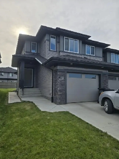 3 bedroom 2.5 bath townhouse Image# 14