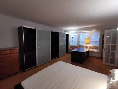 Private Furnished bedroom 401/404 Sheppard/Pharmacy/Finch Aug 1 Image# 3