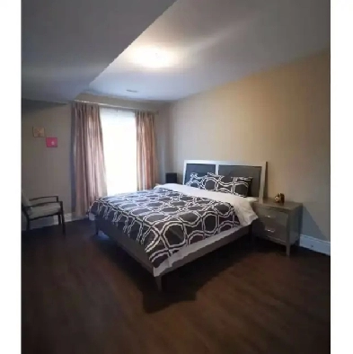 Hotel-Style Room for Rent in Upscale Vaughan Community Image# 1