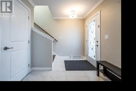 Beautiful Semi-Detached home for sale Image# 4