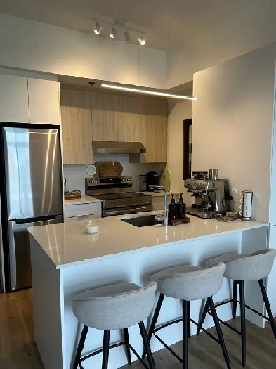 Cession de bail/ 1er mois GRATUIT/DONNE meubles! Image# 1