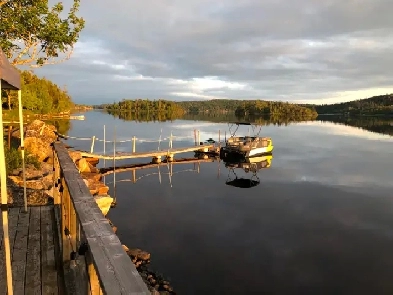 Beautiful Lake Front Cottage on Lake Charlotte! Image# 1