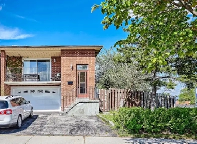 Raised Bungalow on Large Corner Lot in Glen Shields Image# 1