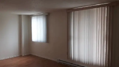 4 ½ rénover et chauffé à louer pour personne de 55 ans et plus Image# 10
