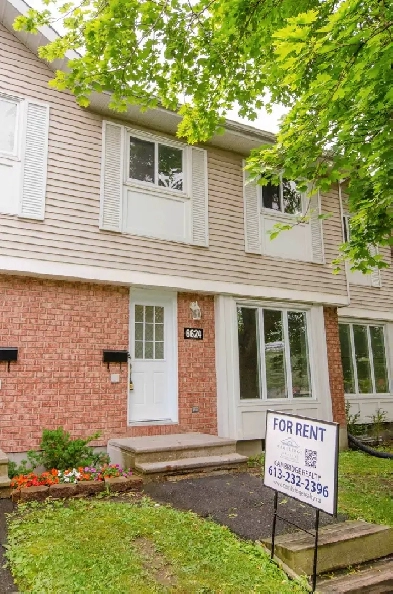 3 Bedroom Townhome - Orleans Image# 5