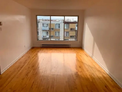 Grand 5 1/2 À LOUER Image# 2