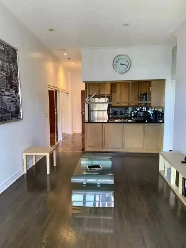 One Bedroom Pent house - Top floor condo next to Square One Image# 1