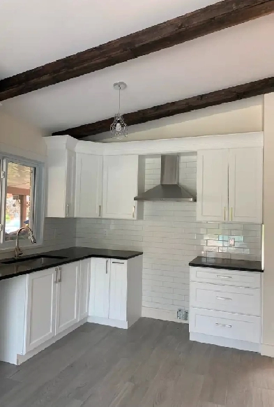 4bed 2full bath house in Pierrefonds. Available now with pool. Image# 10