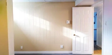 chambre à louer tout compris  900$ Image# 2