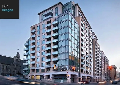 Luxury Furnished 1 Bdrm   Large Den (2nd Bedroom) Downtown Condo Image# 1