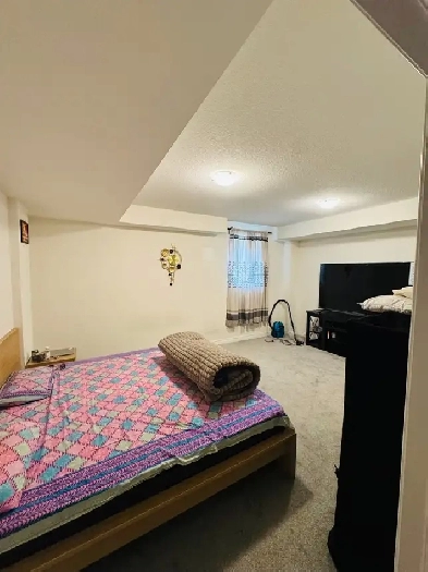 studio basement for rent Image# 6