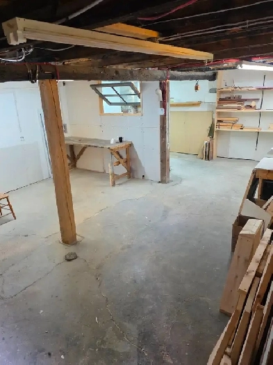 Grand atelier d'artiste à louer. Disponible dès maintenant! Image# 6