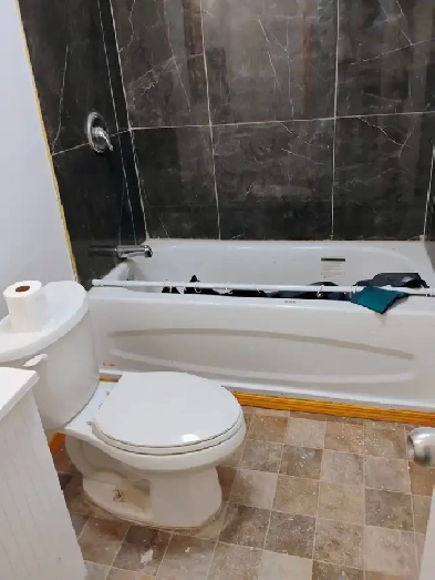 suite for rent west end Image# 2