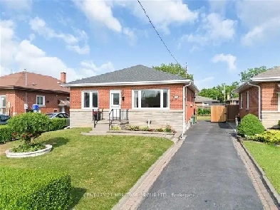 Bright, updated, and truly move-in ready! Image# 4