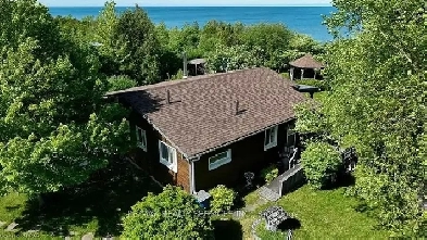 Cottage Alert! 35 Huron St. S Image# 2