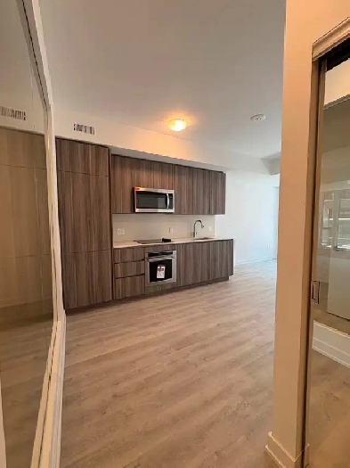 FOR RENT: Modern 2 Bed | 2 Bath Condo with Huge Terrace & Parkin Image# 1
