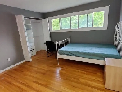 All Inclusive Master Bedroom close to Carleton/Algonquin Sept1st Image# 8