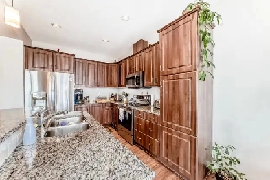 OPEN HOUSE   SUNDAY, JULY 6th.  2-4 pm Image# 9