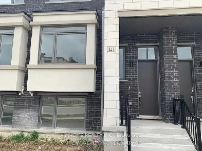 4 bed 3 bath townhouse - Rutherford & Bathurst Image# 6