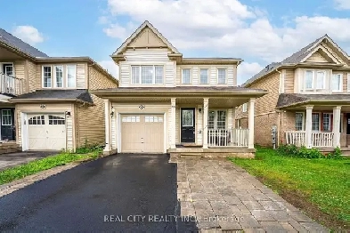 charming 2-storey home in West Brant Image# 1