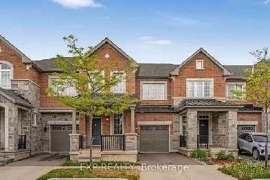 100% freehold, 2-storey townhouse! Image# 3