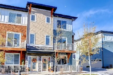 Stunning 3-Bedroom Townhouse for Rent in Rainbow Falls Image# 5