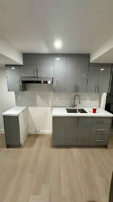 1 bedroom legal basement in Missisauga with separate entr Image# 6