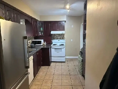 3 BEDROOM HOUSE FOR RENT NEAR WARDEN AND LAWRENCE Image# 7