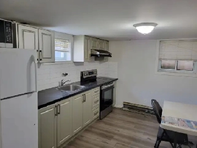 Furnished 2bed Apt lower unit near UoW - All inclusive Image# 8
