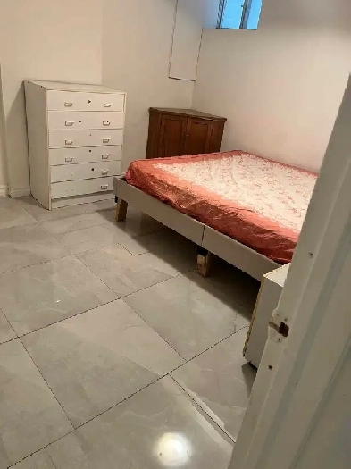 2 Bedroom Basement Apartment (Fully Furnished/Summer Sublet) Image# 3