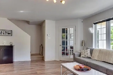 Maison semi-détaché MEUBLÉ à louer Image# 8