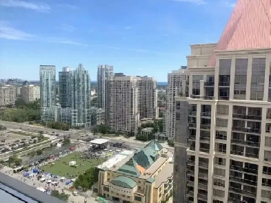 Top floor 1bd & 1bath condo - Penthouse next to Square One Image# 4