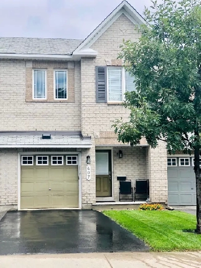 3 Beds 2.5 Baths - Townhouse in Morgans Grant , Ottawa Image# 9