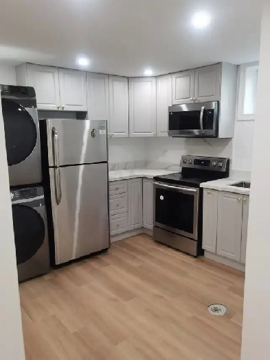 3 bedroom Basement  in Mississauga Cooksville for ret Image# 1