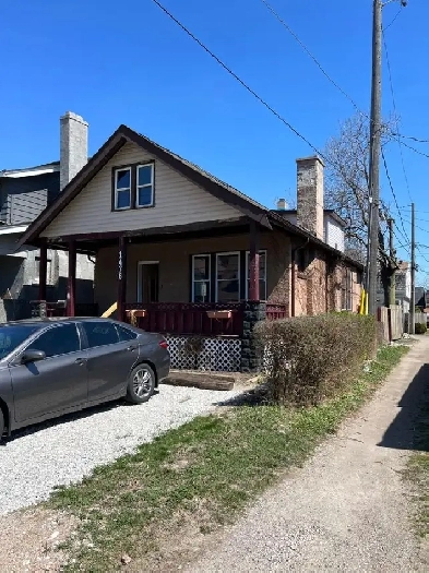 1476 Dufferin Ave, Windsor For Lease Image# 16